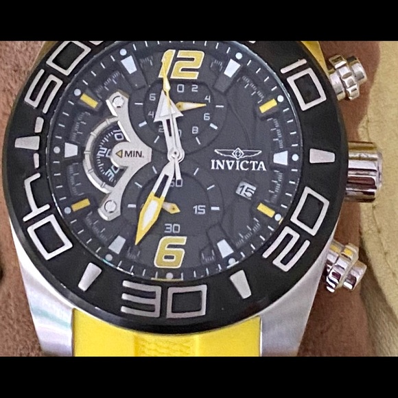 Invicta Pro Diver Quartz Watch - Picture 2 of 6